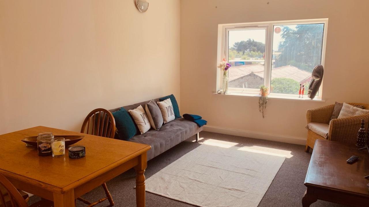 Sea Breeze Apartments Porthcawl Dış mekan fotoğraf